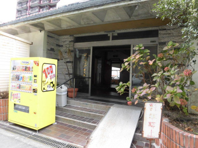 【エントランス】 | ネオライフ新大阪東棟 | きれいなエントランスです