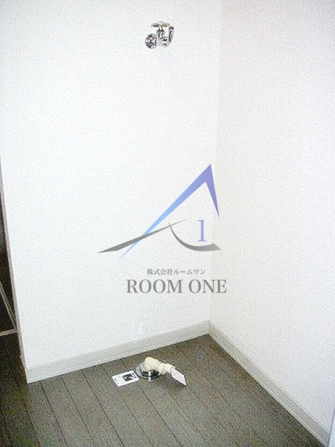 グレイス桜新町の設備|洗濯機置場です。