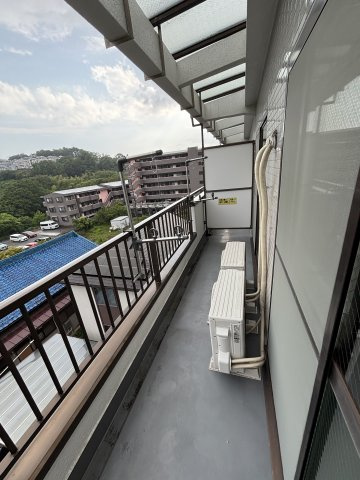 角田ビルのバルコニー
