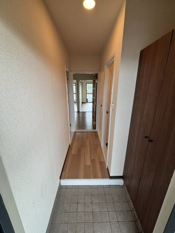 角田ビルの玄関