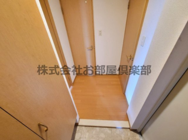 イーズガーデン中央の玄関|落ち着いた玄関です