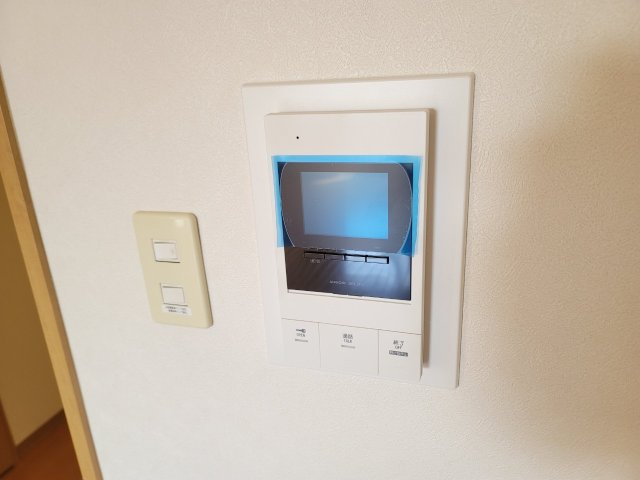 イーズガーデン中央のセキュリティ|TVモニターホン付なので、来客時も安心ですね