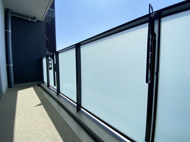 【バルコニー】