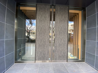 【エントランス】