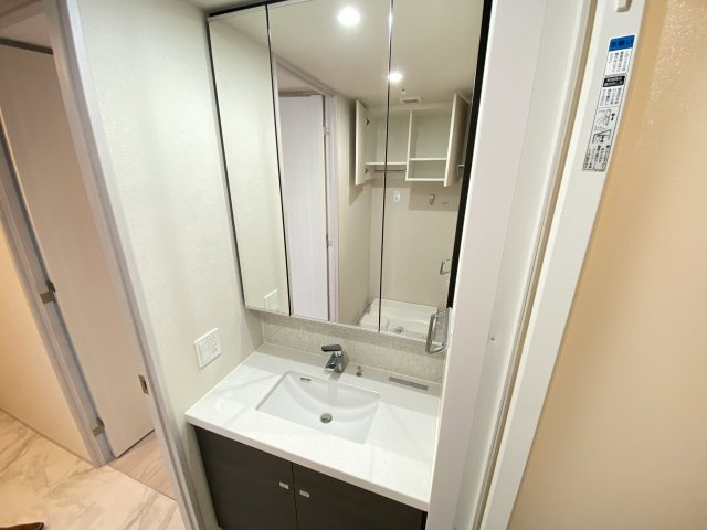 【独立洗面台】