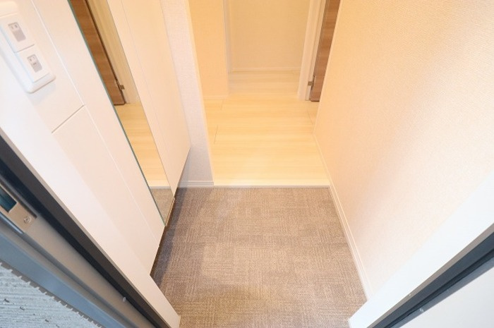 ファミリア　エテルナの玄関