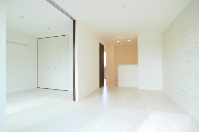 グランコートノアの居間・リビング