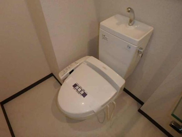 スカイコート本郷東大前第3のトイレ|温水洗浄便座