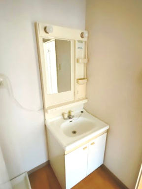 小太鼓ビルの洗面所