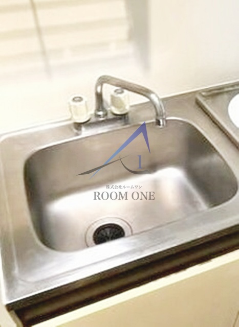 イーストアネックス