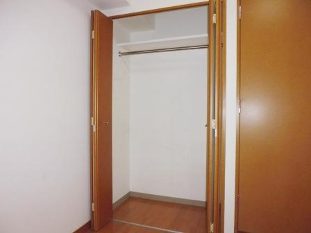 ジーベック滝野川の収納|※別部屋写真