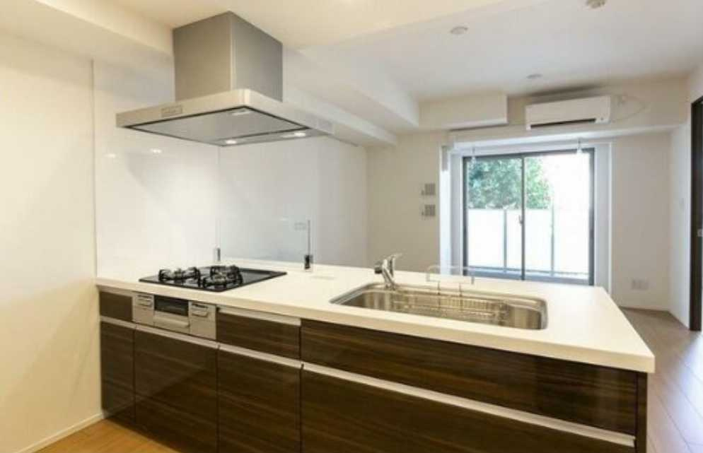 広尾ヴィラスクエア　築浅　オートロック　ファミリー向けのキッチン