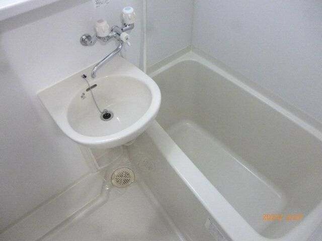 Ｌｕｘｓ　上板橋の浴室