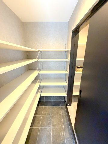 あきる野市伊奈　新築戸建の収納