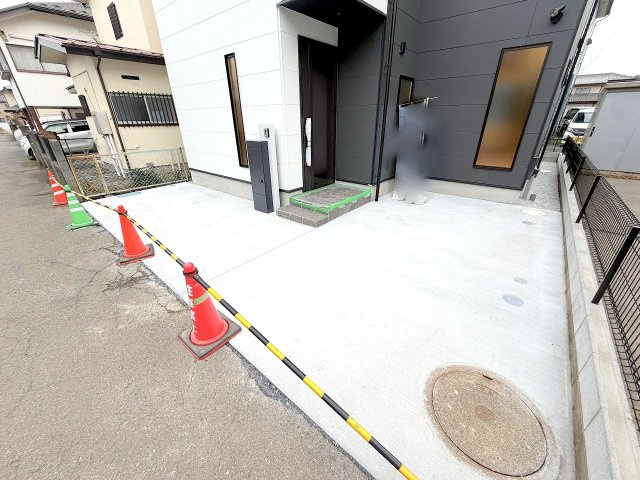 あきる野市伊奈　新築戸建の駐車場