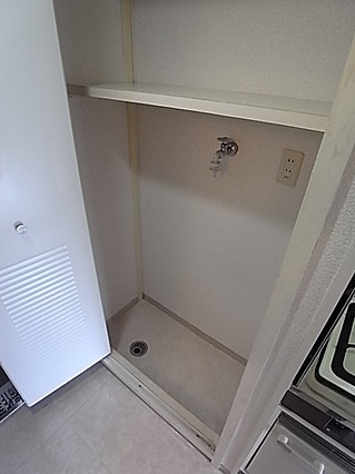 ダイドーメゾン三宮東の洗面所