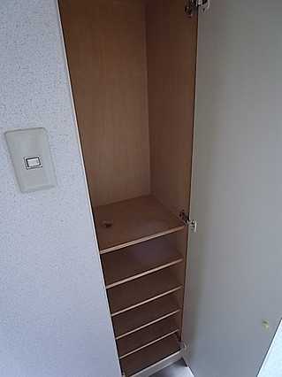 ダイドーメゾン三宮東の収納