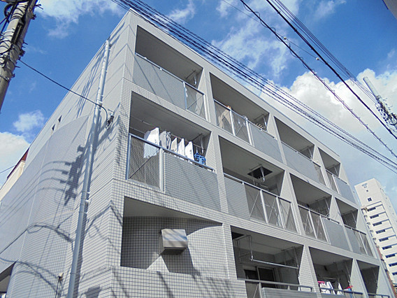 ダイドーメゾン三宮東の外観