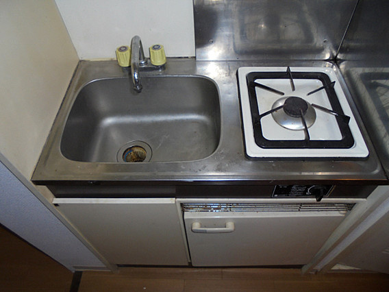 ダイドーメゾン三宮東のキッチン