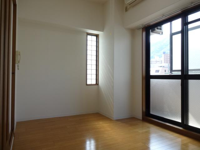 エスポワール三宮の居間・リビング