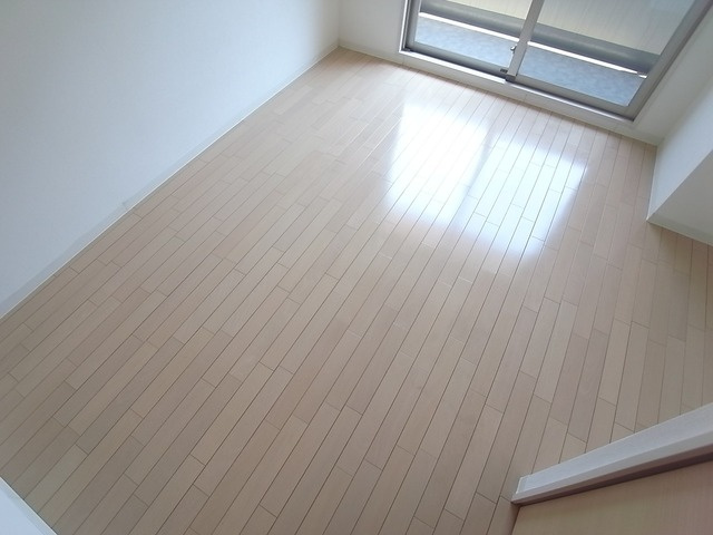 エスティライフ三宮東の居間・リビング