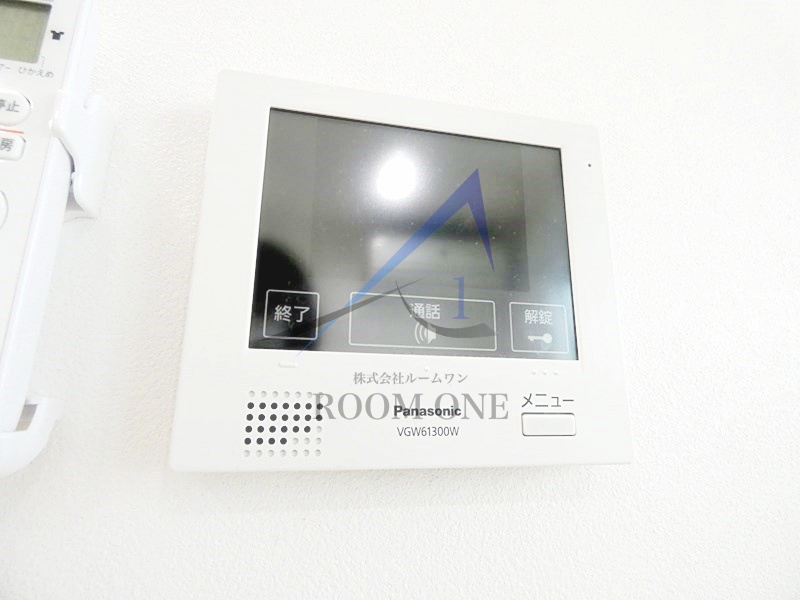 アウリー綾瀬のセキュリティ|モニター付きインターホンです。