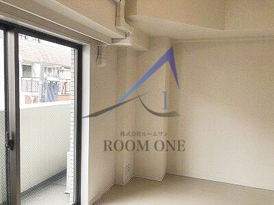 プレール・ドゥーク新御徒町の居間・リビング|洋室のお部屋です。