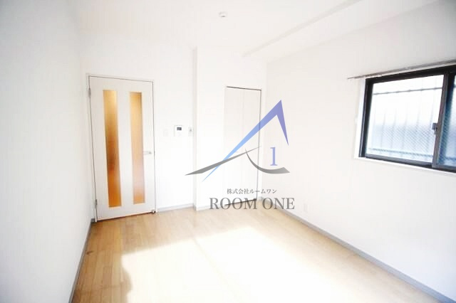 グランディール門前仲町の居間・リビング|洋室のお部屋です。