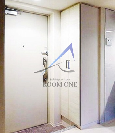 Ｗ７２３の玄関|玄関です。