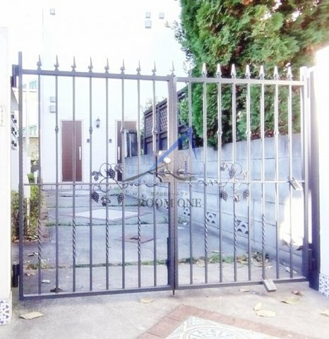 ソルナクレイシア平和台のエントランス|エントランスです。