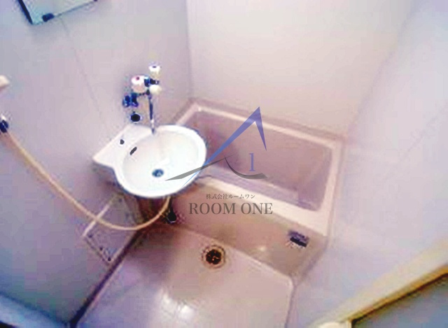 レオパレスReveMaisonの浴室|お風呂です。