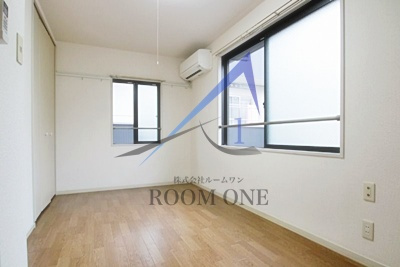 リバティ・プレイスの居間・リビング|洋室のお部屋です。