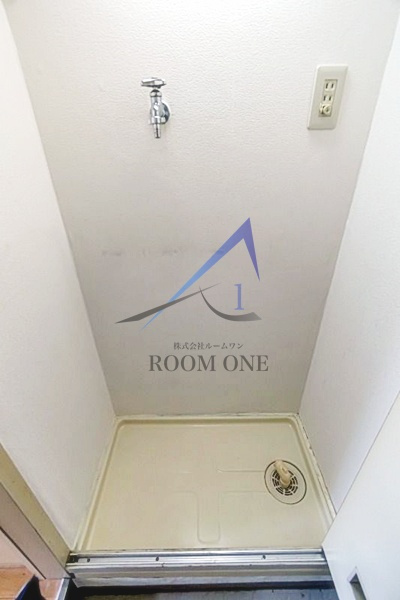 トップ志村の設備|洗濯機置き場です。