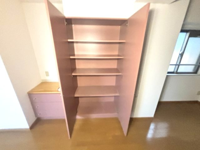 オリエントコートの収納