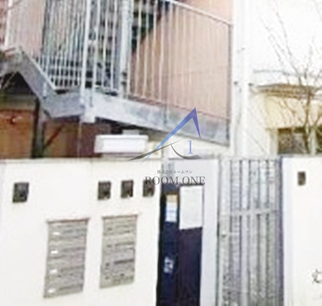 雑司ヶ谷キリスト教会雑司ヶ谷ハウスのエントランス|エントランスです。