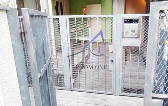 雑司ヶ谷キリスト教会雑司ヶ谷ハウスのセキュリティ|オートロックです。