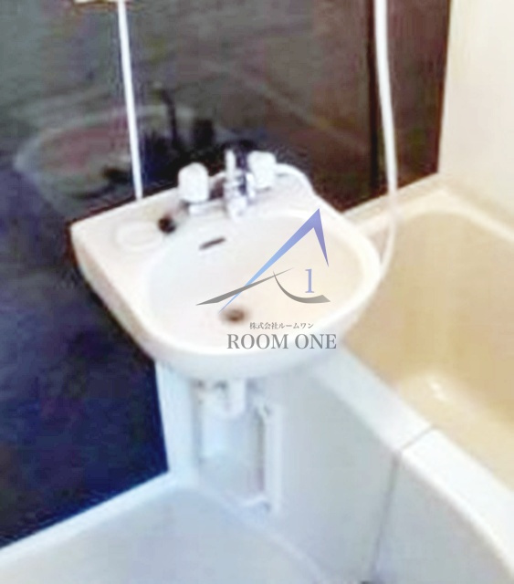 雑司ヶ谷キリスト教会雑司ヶ谷ハウスの洗面所|洗面台です。