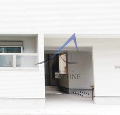 ＬＡＵＲＥＬ坂下のエントランス|エントランスです。