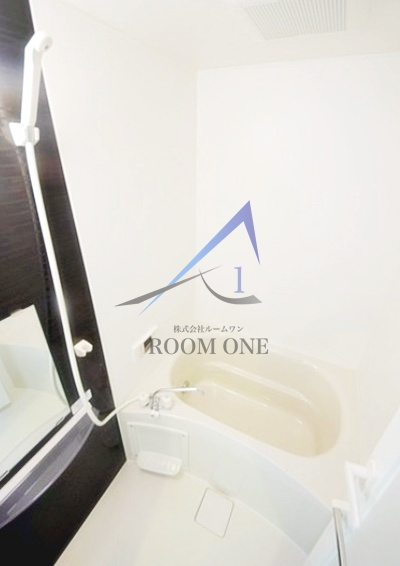 ＬＡＵＲＥＬ坂下の浴室|お風呂です。