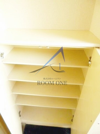 スカイコート池袋のその他|シューズボックスです。