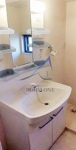 Latour OZAWAの洗面所|洗面台です。