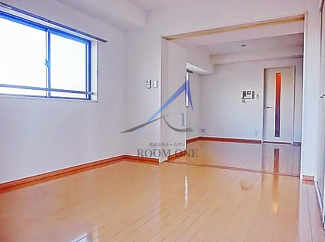 Latour OZAWAの居間・リビング|洋室のお部屋です。