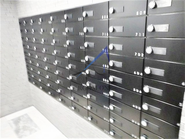 アゼスト堀切菖蒲園Ⅱのその他共用部分|集合ポストです。