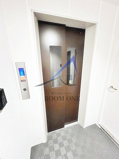 b’CASA王子Ⅱのその他共用部分|エレベーターです。