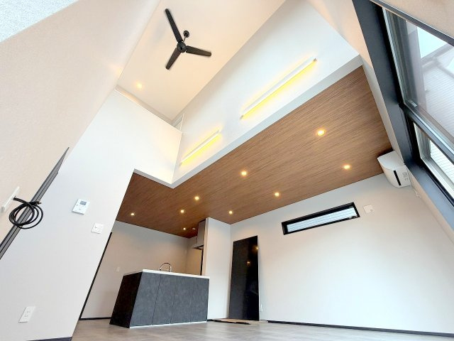 あきる野市野辺全1棟　新築戸建の居間・リビング