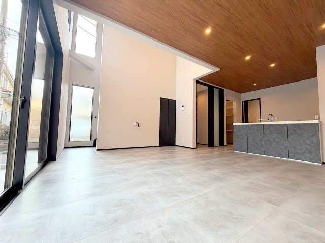 あきる野市野辺全1棟　新築戸建の居間・リビング