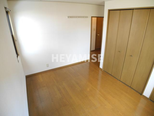 ロイヤルガーデン仲沖E棟のその他