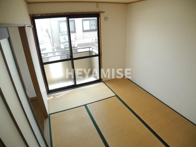 ロイヤルガーデン仲沖E棟の内装