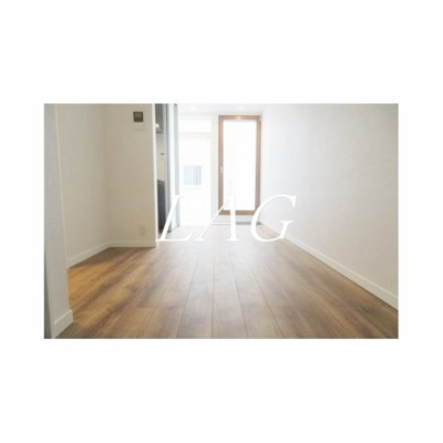 【居間・リビング】 | スパッツィオ中野坂上 | 洋室のお部屋です。