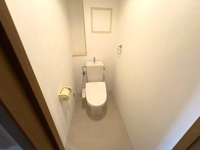 カーサコモド芦屋のトイレ